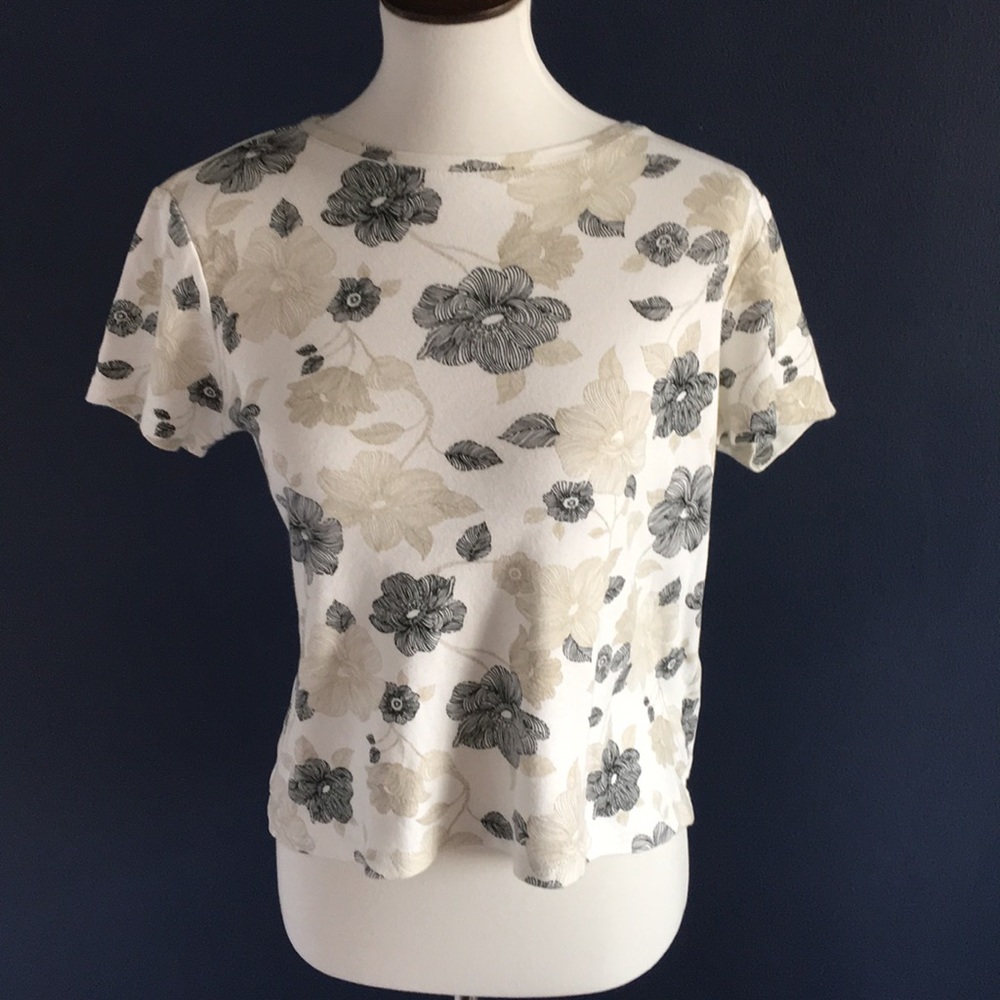 Studio Works Floral design Tee. Petite PL